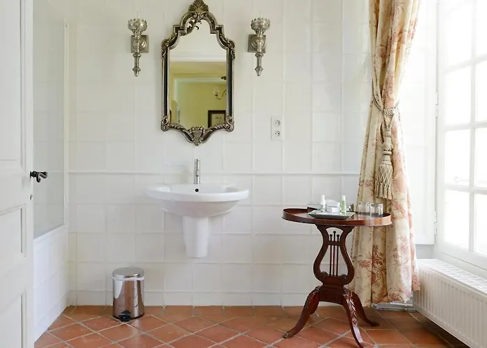 Chateau De Montet Maison d'hôtes Petit-Bersac