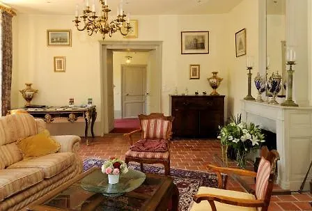 Chateau De Montet 3*