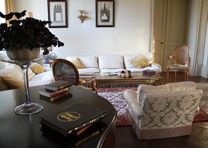 Chateau De Montet Maison d'hôtes 3*